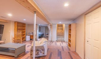 207 Donna Dr, Aurora, IN 47001