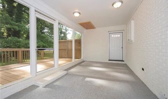 110 N Claybon Dr, Advance, NC 27006