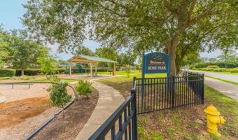 798 MAIN St, Atlantic Beach, FL 32233