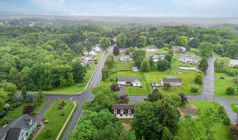2 Sequoia Dr, Cromwell, CT 06416