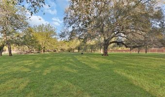 1523 Meadow Gln, Adkins, TX 78101