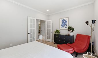 705 N ASHTON St, Alexandria, VA 22312