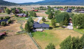 68 KELLY Ln, Alpine, WY 83128