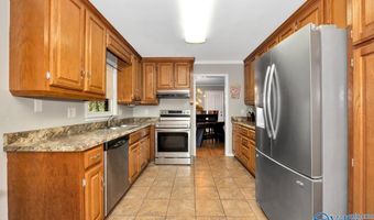 404 Cloverleaf Dr, Athens, AL 35611