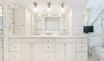315 Ocean Ave, Newport, RI 02840