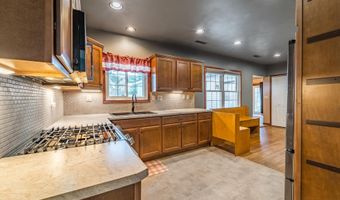 8385 6TH St, Amherst Junction, WI 54407