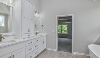 14500 Aurora Ln, Basehor, KS 66007