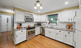 825 Matteson Rd, Coventry, RI 02816