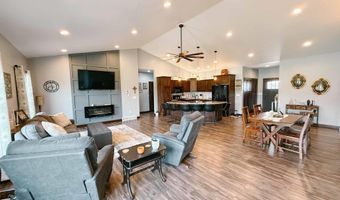 111 Arkansas Ave, Alton, IA 51003