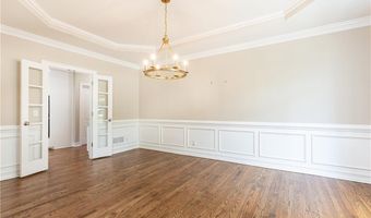 9360 Nesbit Lakes Dr, Alpharetta, GA 30022