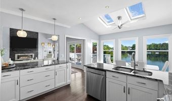 6430 Spinnaker Ln, Alpharetta, GA 30005