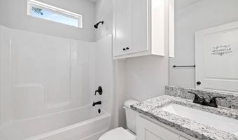 5 Coverack Ln, Bella Vista, AR 72714