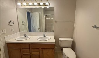 15 Pennine Ln, Bella Vista, AR 72714