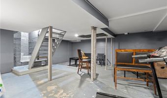 22 Whipple Ave, North Providence, RI 02911