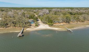 657 Pine St, Alligator Point, FL 32346