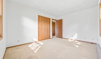 1165 Homeworth Rd, Alliance, OH 44601