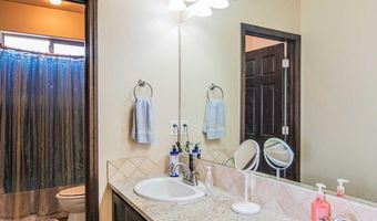 8136 Cayenne Dr NW, Albuquerque, NM 87120