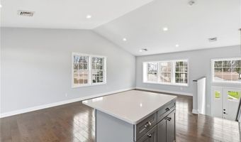 29 Calumet Ave, Johnston, RI 02919