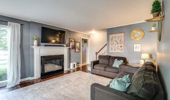 581 Palisades Dr, Akron, OH 44303