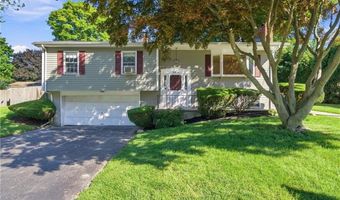 31 Monica Dr, Cumberland, RI 02864