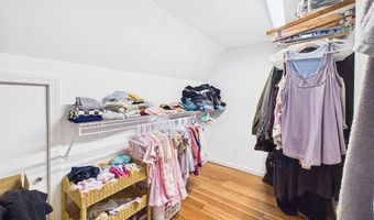 19 Deerwood Dr B, Amherst, NH 03031