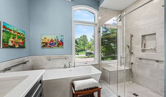 5368 Pinnacle Ct, Ann Arbor, MI 48108
