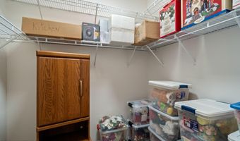 6 Mountain Stream Ct, Barnegat, NJ 08005