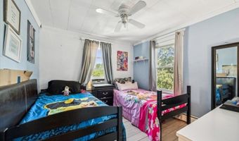 4 Park Heights Ave, Andover, NJ 07801