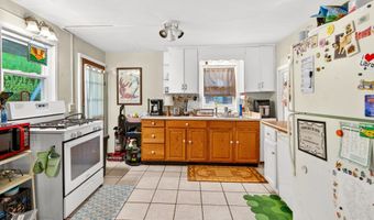 210 W State St, Athens, OH 45701