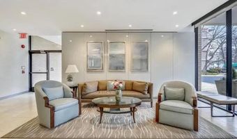 4141 N HENDERSON Rd 322, Arlington, VA 22203