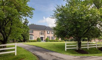 8809 SAUNDERS Ln, Bethesda, MD 20817