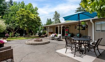10210 SW CRESTWOOD Ct, Beaverton, OR 97008