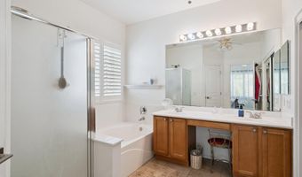 674 E LAS COLINAS Pl, Chandler, AZ 85249