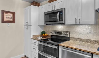 203 YOAKUM Pkwy 1406, Alexandria, VA 22304