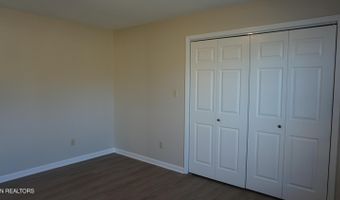 867 Westgate Dr, Alcoa, TN 37701
