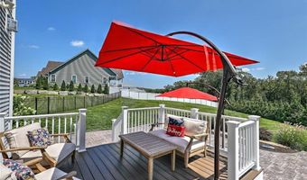 1 W Farm Rd, Smithfield, RI 02917