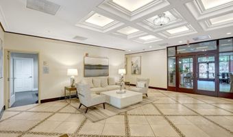 1201 N GARFIELD St 202, Arlington, VA 22201