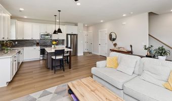 2704 SW 24th Ln, Ankeny, IA 50023