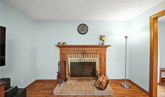 205 IRONWOOD Cir, Aurora, OH 44202