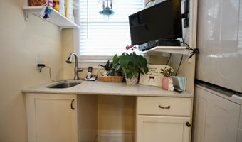 527 8th Ave, Belmar, NJ 07719