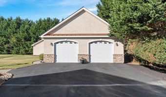 222 SILVER BIRCH Ln, Bear, DE 19701