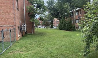500 S COURTHOUSE Rd 9, Arlington, VA 22204
