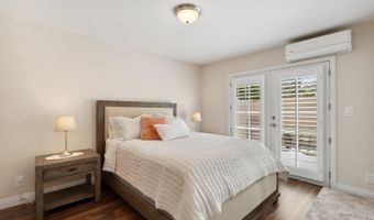 7027 Alicante Rd, Carlsbad, CA 92009