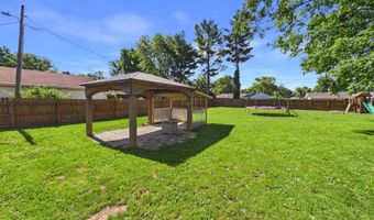 2763 W Hickory Dr, Anderson, IN 46013