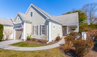 13 Hollyhock Knoll Ct 13, Bourne, MA 02532