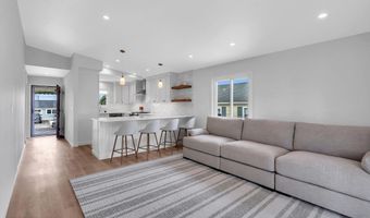87 Ronald Ave S, Bayville, NJ 08721