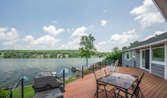 100 N Lake Shore Dr, Brookfield, CT 06804