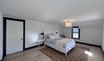 66 Howard St, Bangor, ME 04401