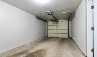 2470 W GLENDALE Ave 2D, Appleton, WI 54914