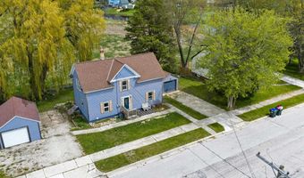 1215 NAVARINO St, Algoma, WI 54201